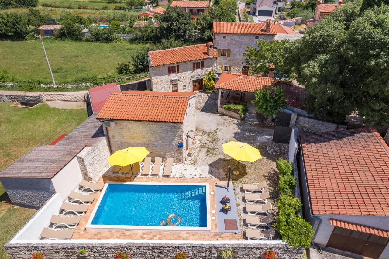Villa Laura - Orihi Барбан Экстерьер фото